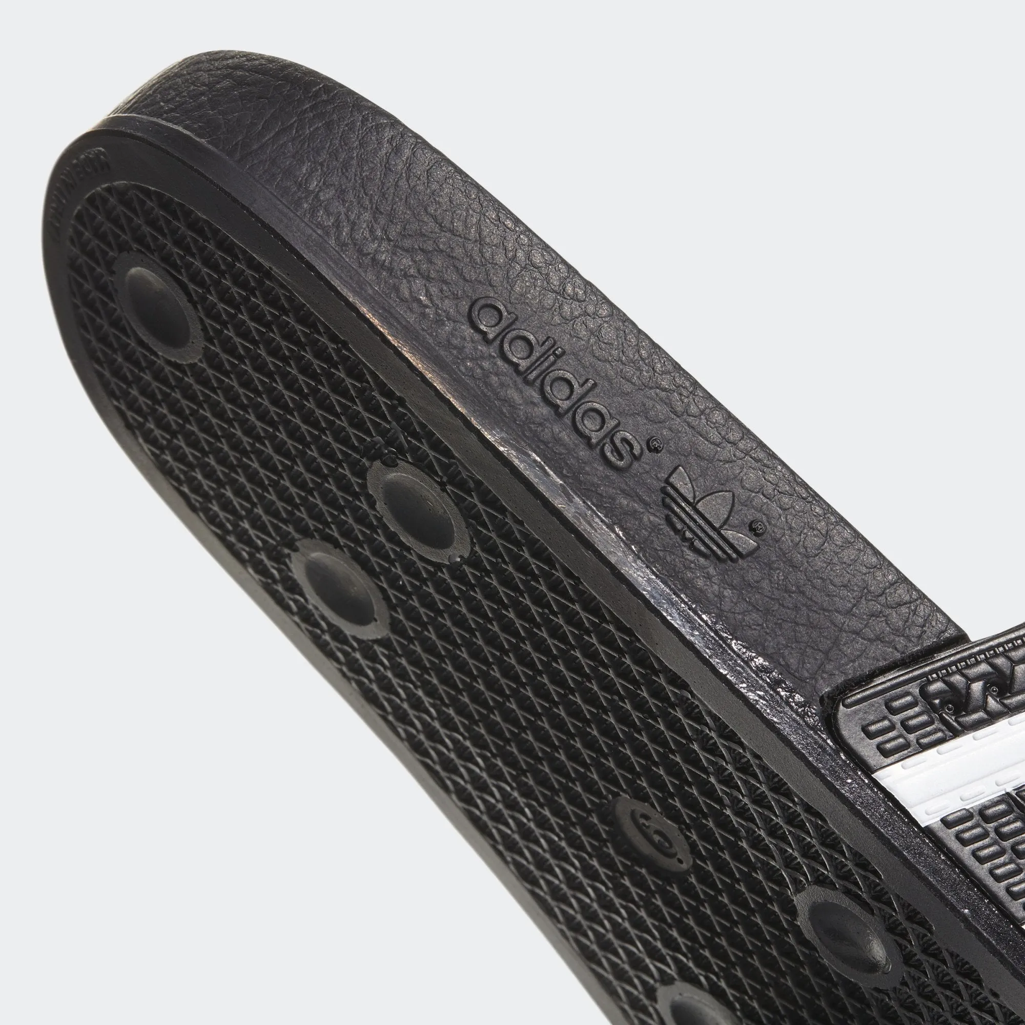ADILETTE SLIDES-280647