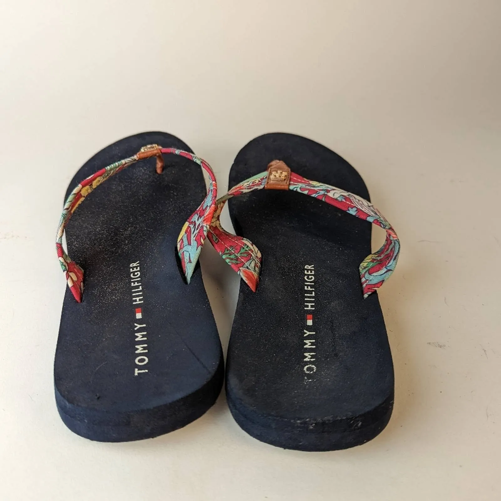 Tommy Hilfiger Criste Sandals / Approximate Size 9-9.5