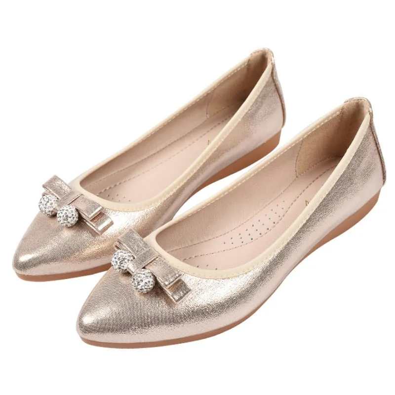 vanccy  Round Head Soft Bottom Shallow Mouth Mother Shoes Flat
